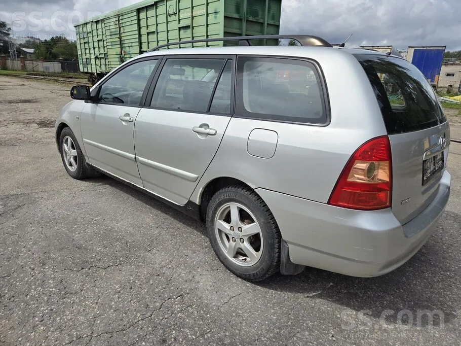 Toyota Corolla 2004 photo 5