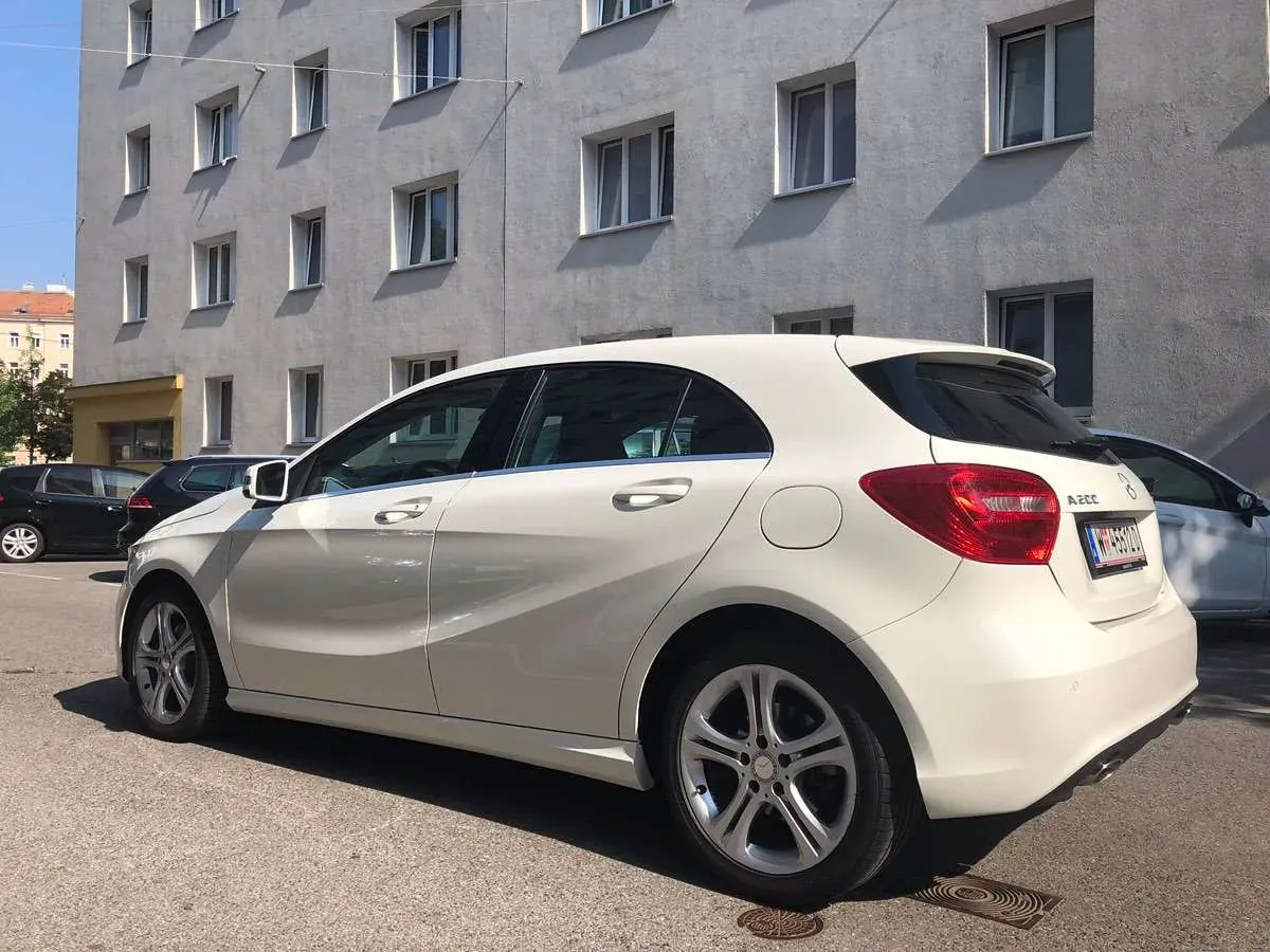 Mercedes-Benz A-Class 2013 photo 2
