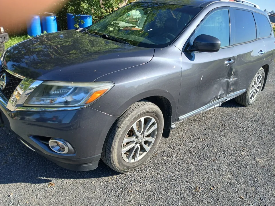 Nissan Pathfinder 2013 photo 4