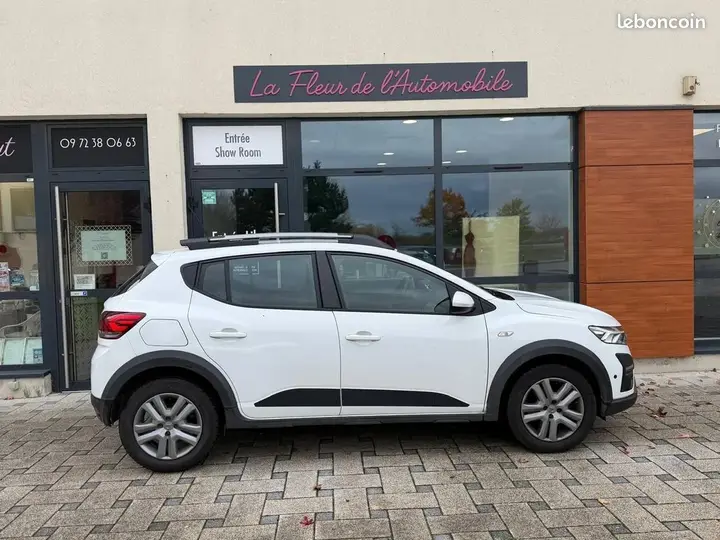 Dacia Sandero 2022 photo 2