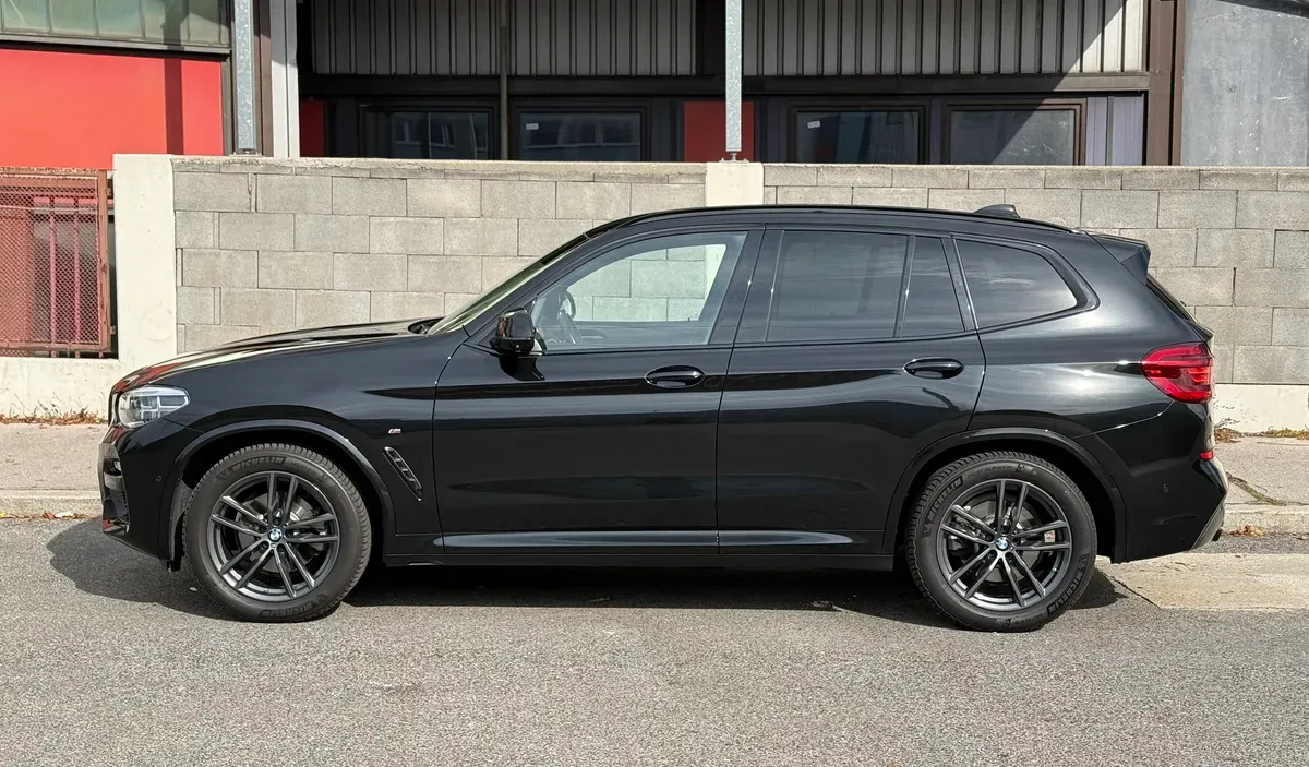 BMW X3 2019 photo 2