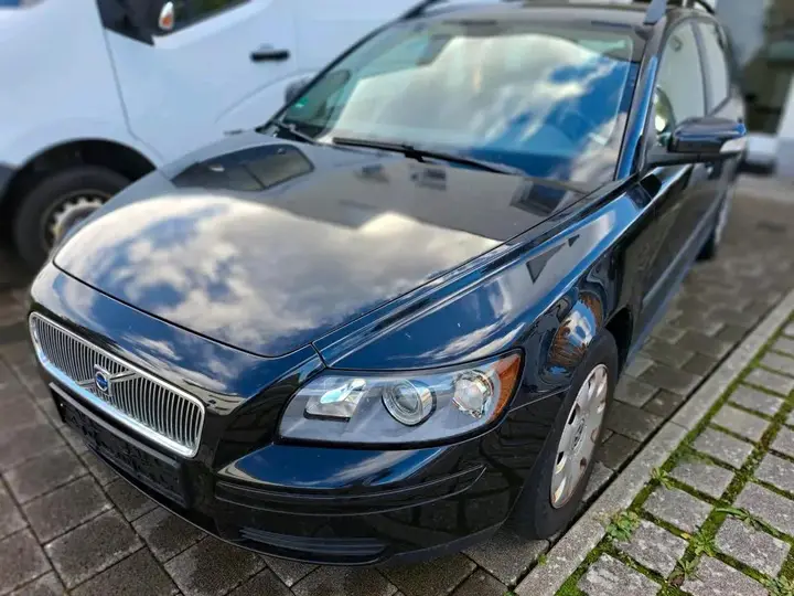 Volvo V50