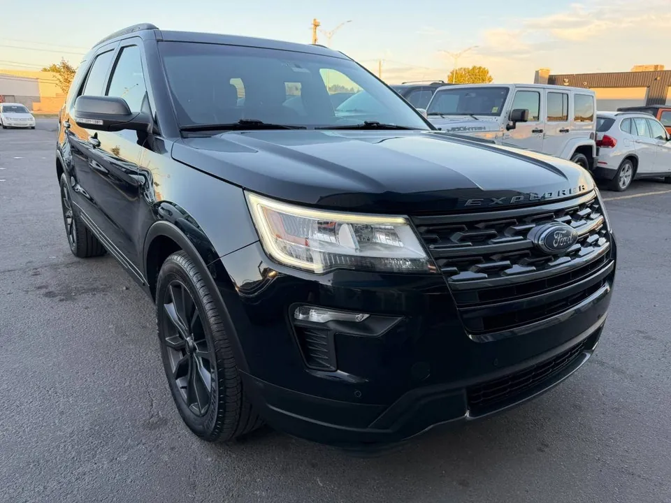 Ford Explorer 2018 photo 2