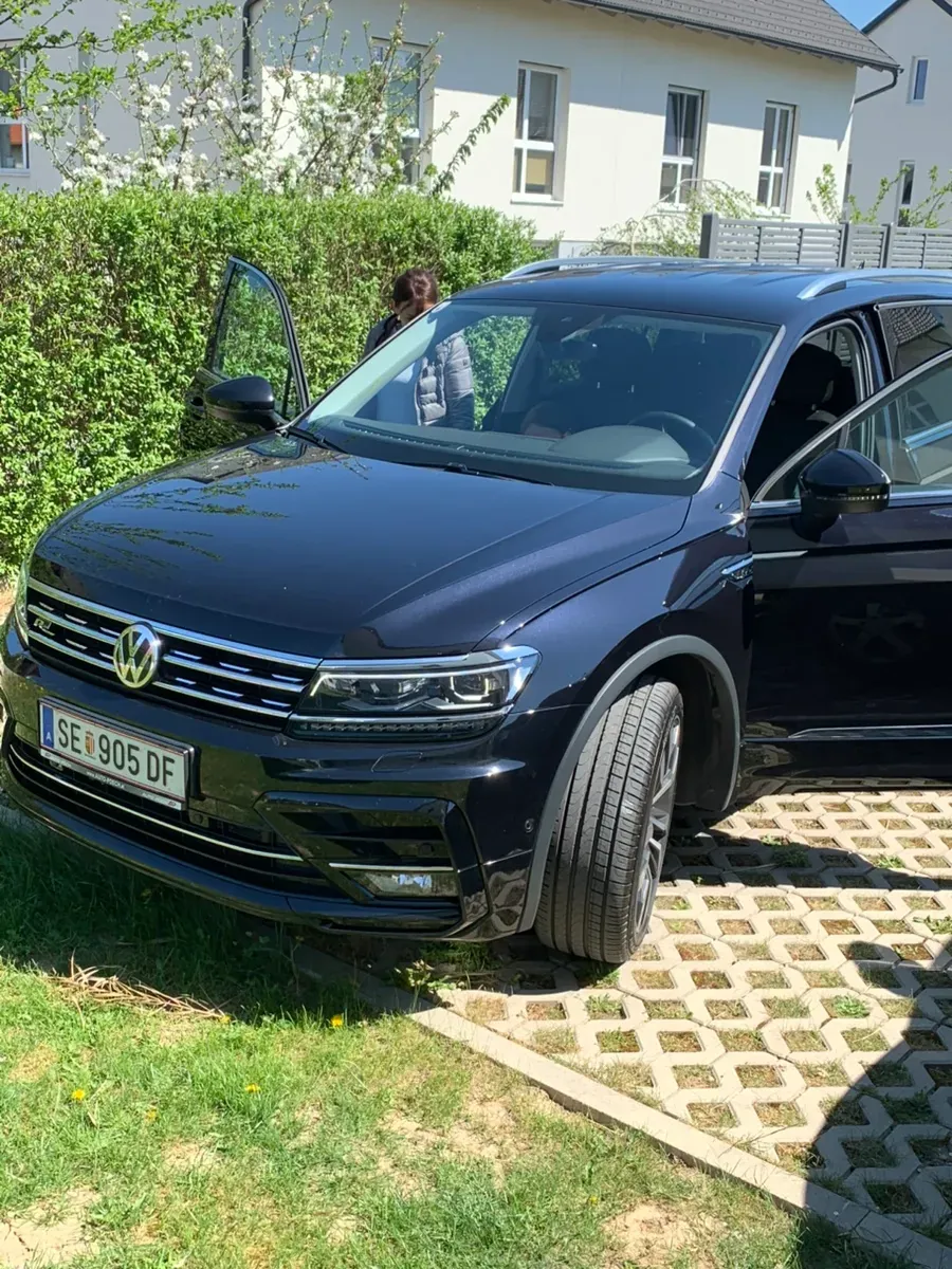 Volkswagen Tiguan 2019 photo 2