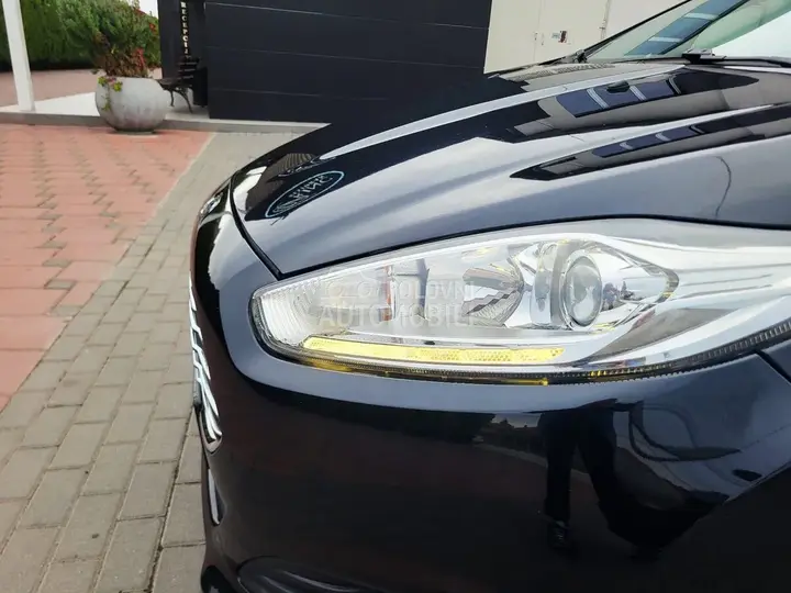 Ford Fiesta 2016 photo 2