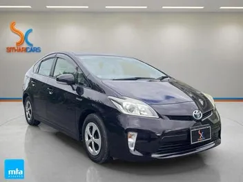 Toyota Prius 2014 photo 2