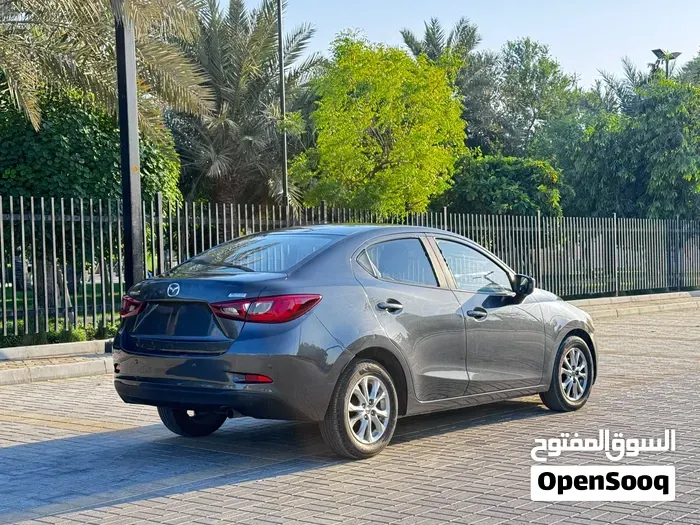 Mazda 2 Sport 2016 photo 4