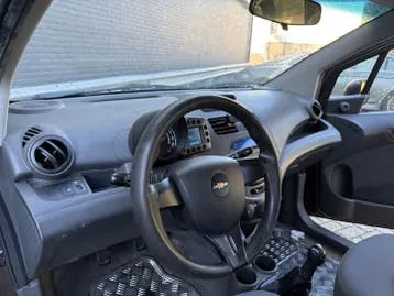 Chevrolet Spark 2011 photo 3