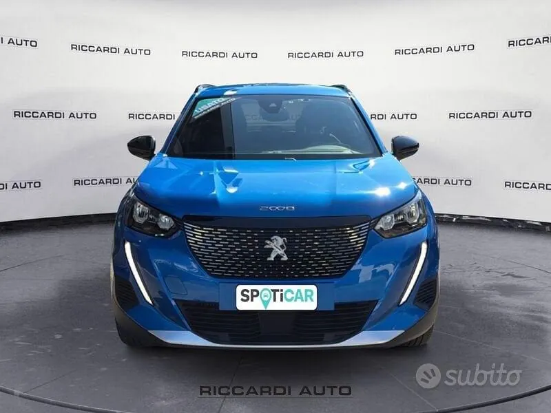 Peugeot 2008 2023 photo 2