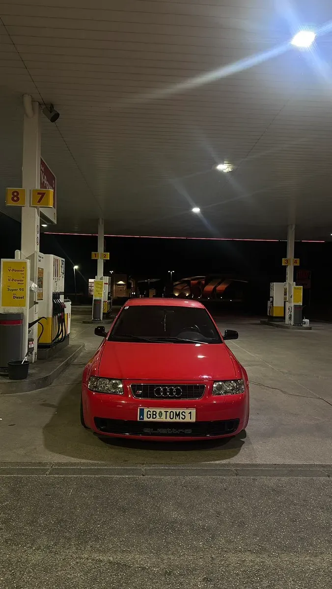 Audi A3 1998 photo 2