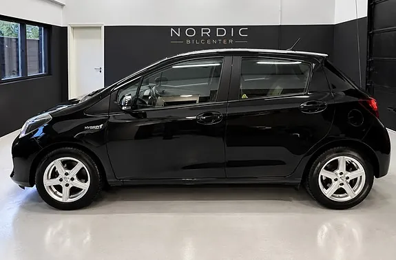 Toyota Yaris 2016 photo 3