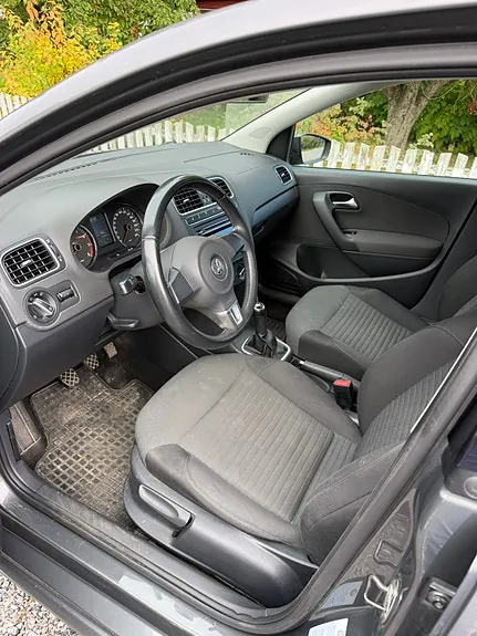 Volkswagen Polo 2012 photo 2