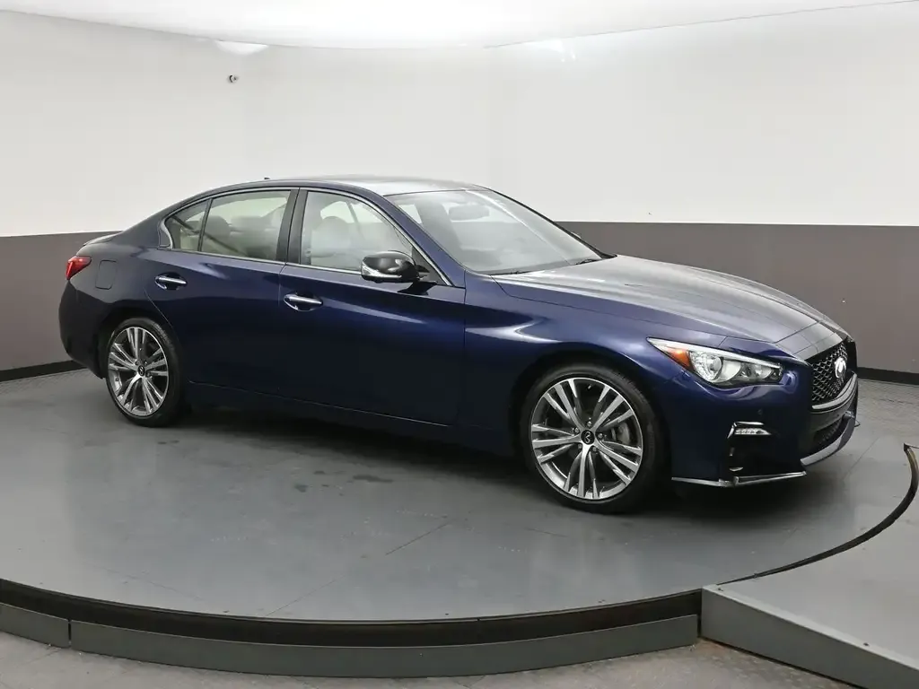 Infiniti Q50
