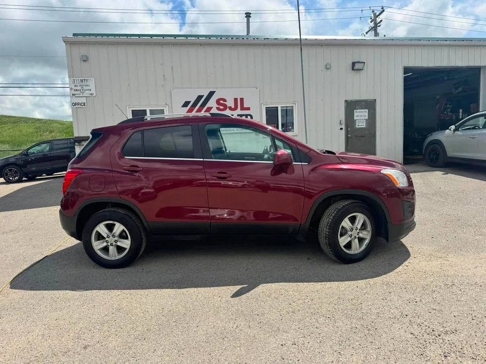 Chevrolet Trax 2015 photo 2