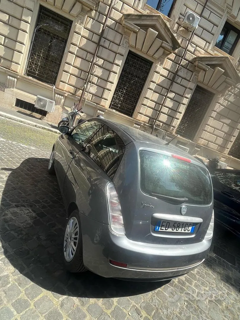 Lancia Ypsilon 2010 photo 5