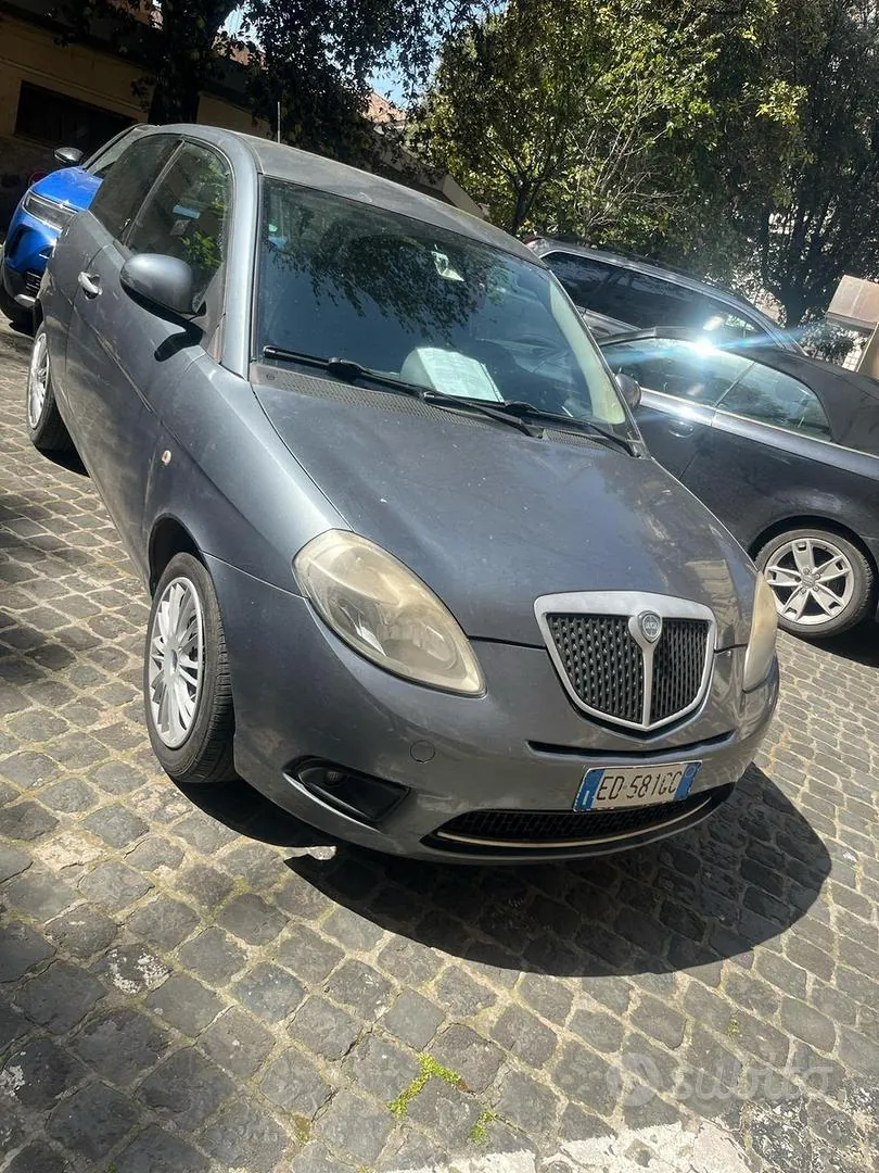 Lancia Ypsilon 2010 photo 3