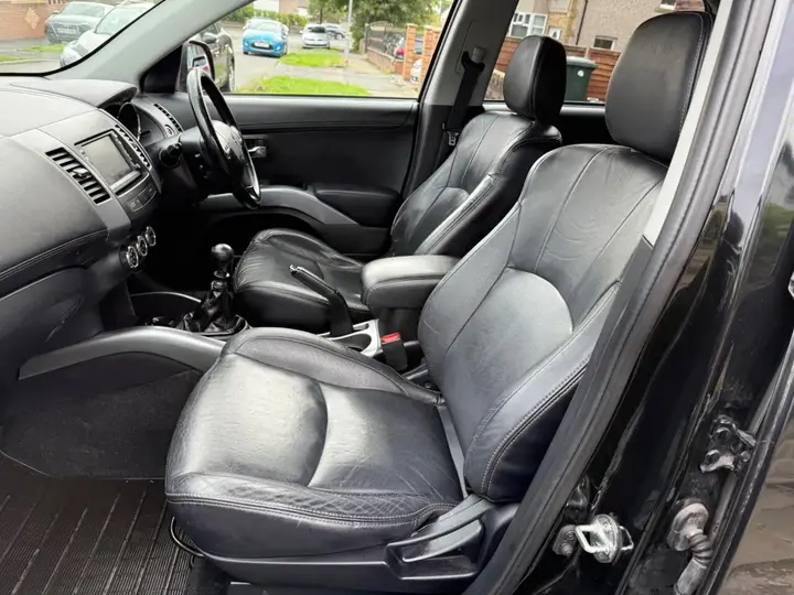 Peugeot 4007 2010 photo 5