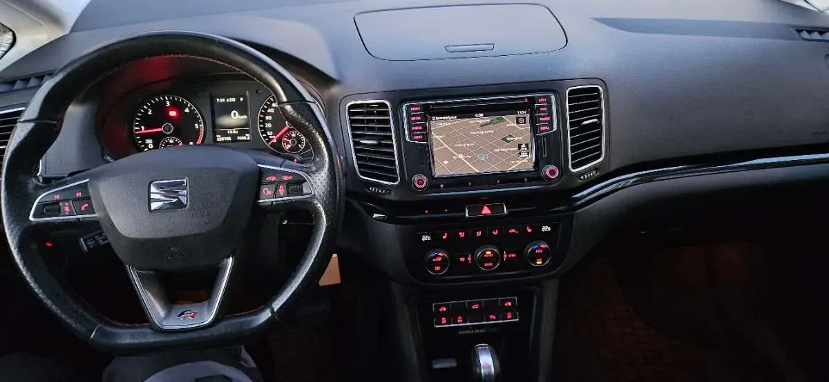 Seat Alhambra 2016 photo 3