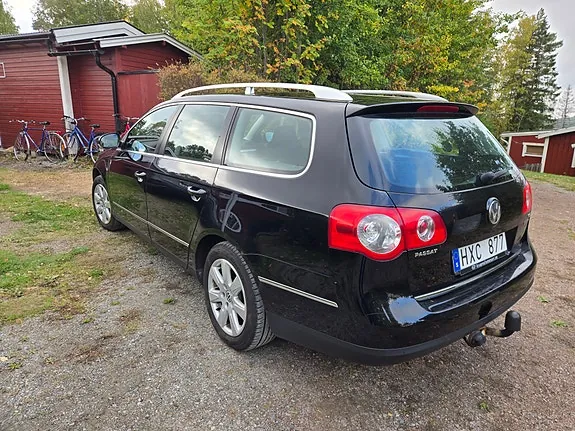 Volkswagen Passat 2010 photo 3