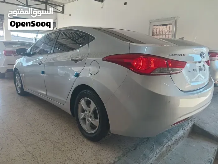 Hyundai Avante 2013 photo 3