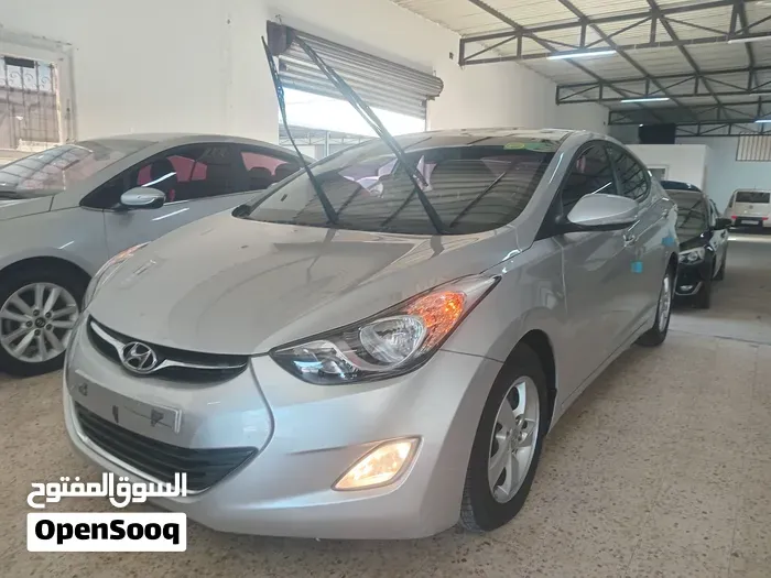 Hyundai Avante 2013 photo 2