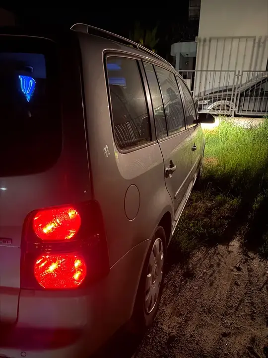 Volkswagen Touran 2008 photo 3