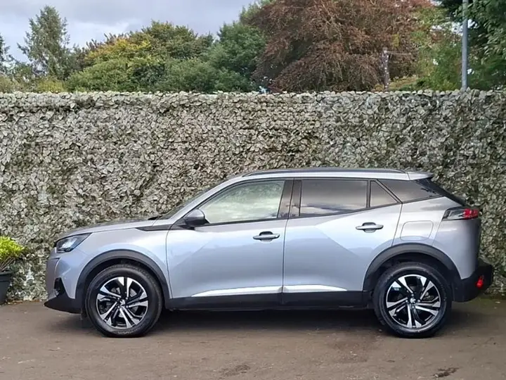 Peugeot 2008 2021 photo 4