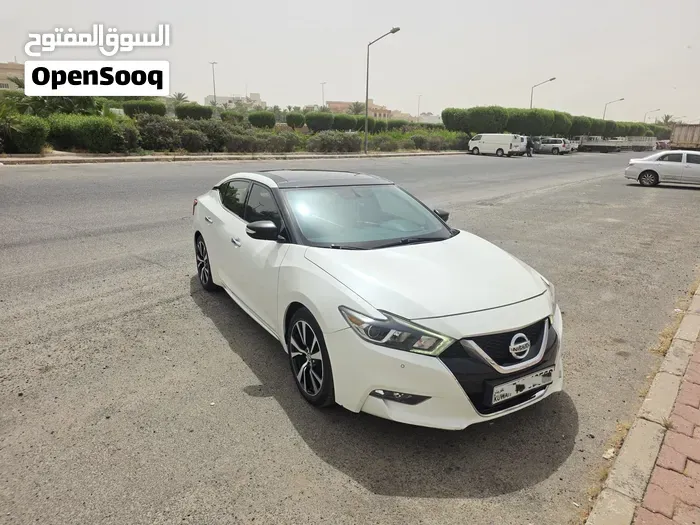 Nissan Maxima