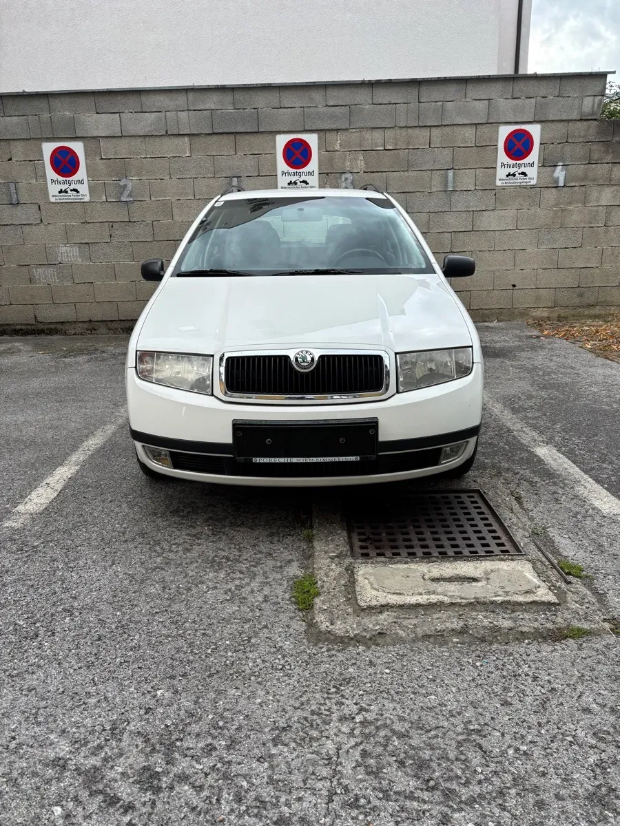 Skoda Fabia 2001 photo 2