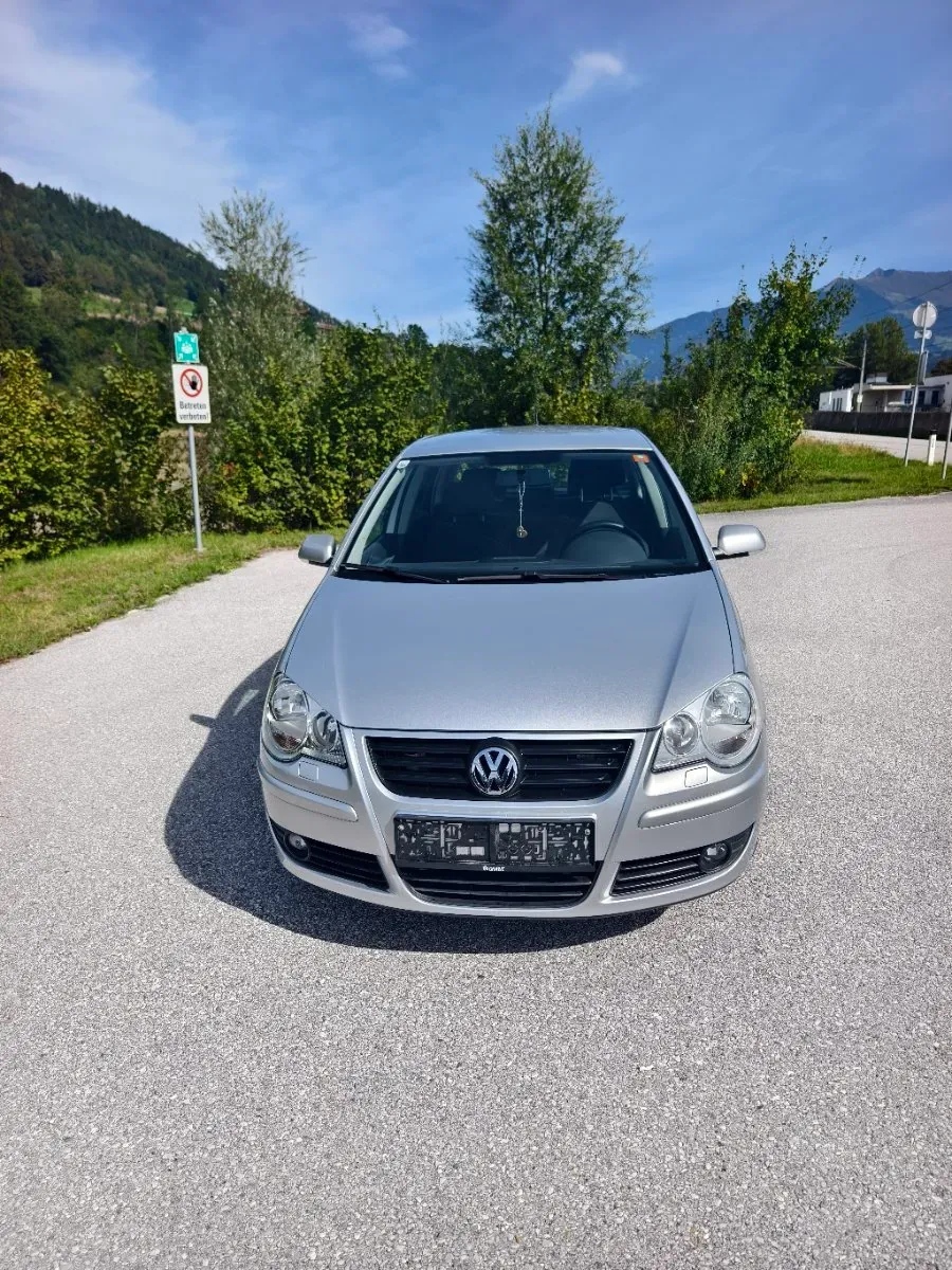 Volkswagen Polo 2005 photo 2