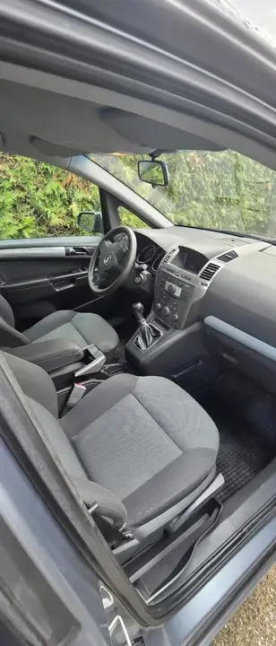 Opel Zafira 2009 photo 3