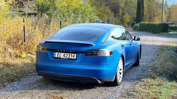 Tesla Model S 2014 photo 4
