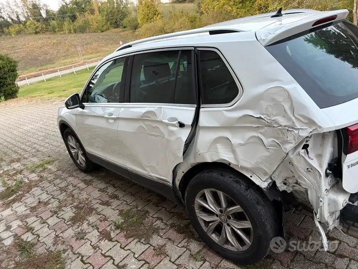 Volkswagen Tiguan 2018 photo 5