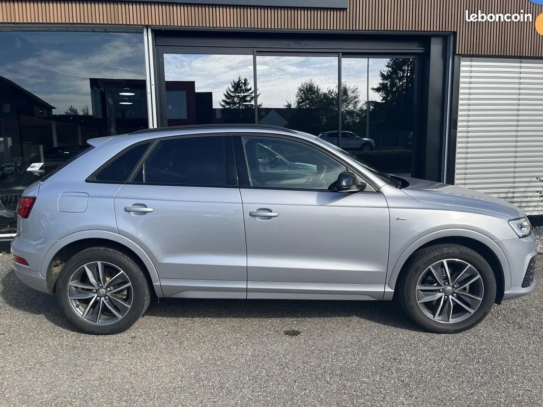 Audi Q3 2018 photo 2