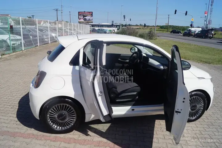 Fiat 500E 2022 photo 4