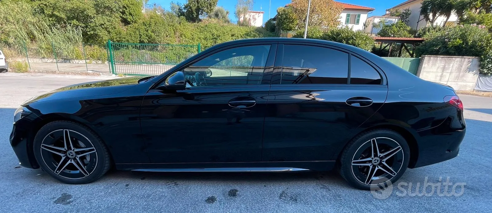 Mercedes-Benz C 300 2023 photo 4