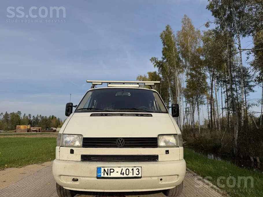Volkswagen T4 2002 photo 2
