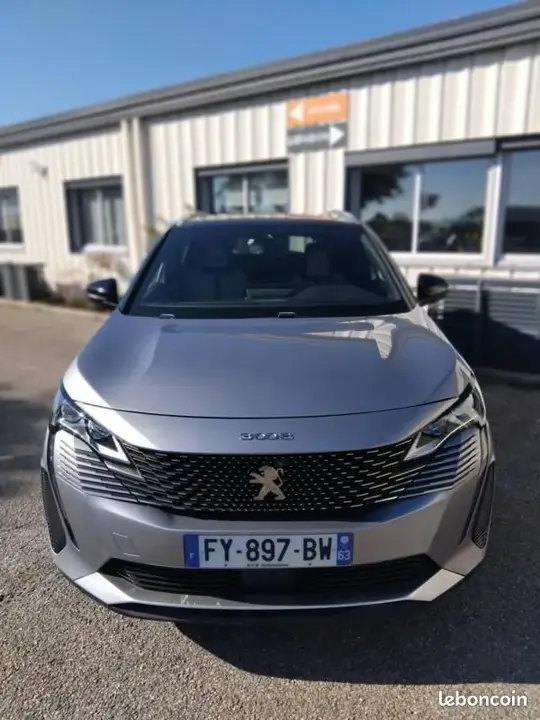 Peugeot 3008 2021 photo 2