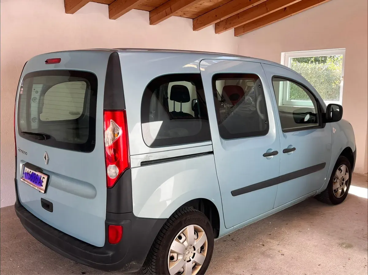 Renault Kangoo 2010 photo 2
