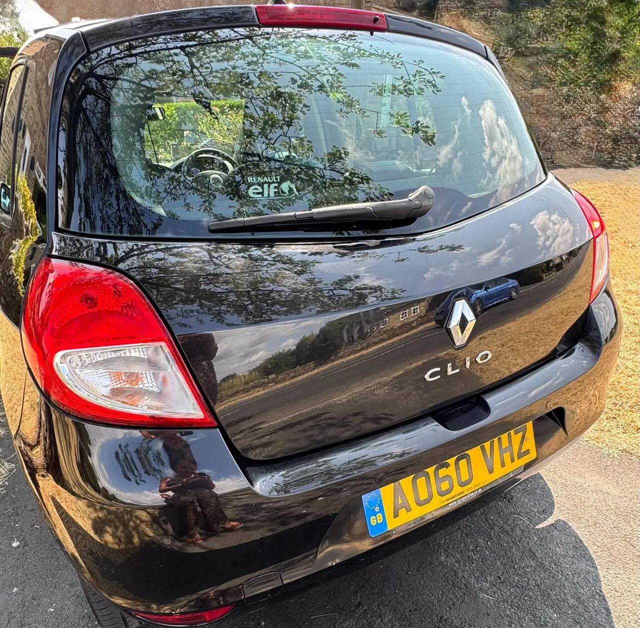 Renault Clio 2010 photo 3