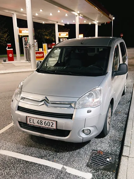 Citroen Berlingo 2011 photo 2