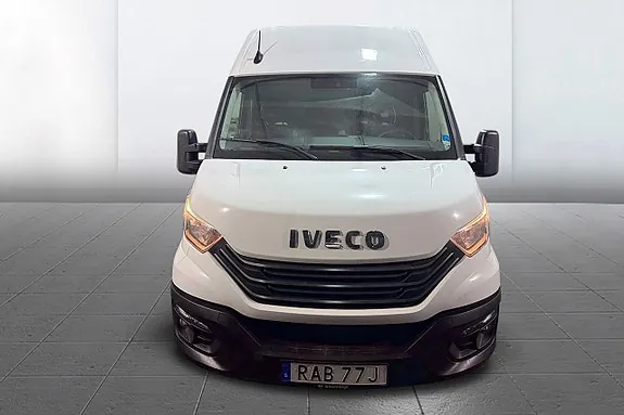 Iveco Daily 2023 photo 3
