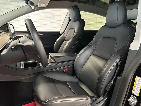 Tesla Model Y 2023 photo 5