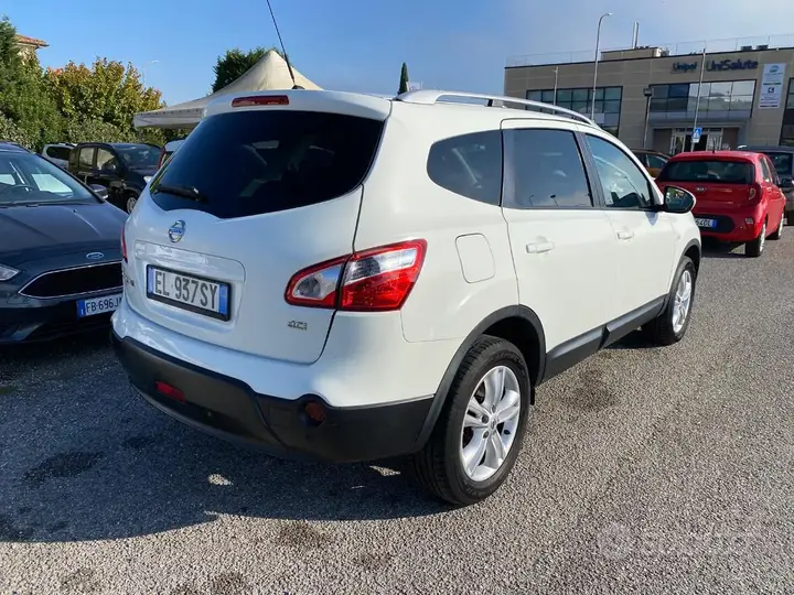Nissan Qashqai 2012 photo 3