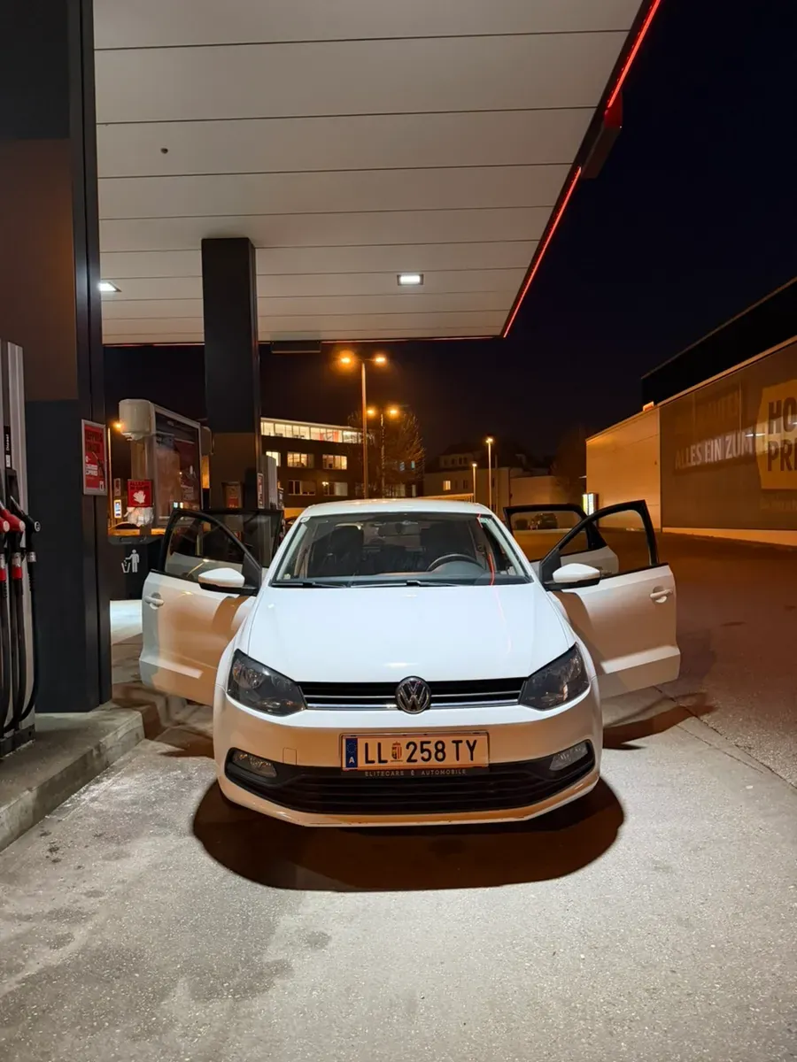Volkswagen Polo 2016 photo 2
