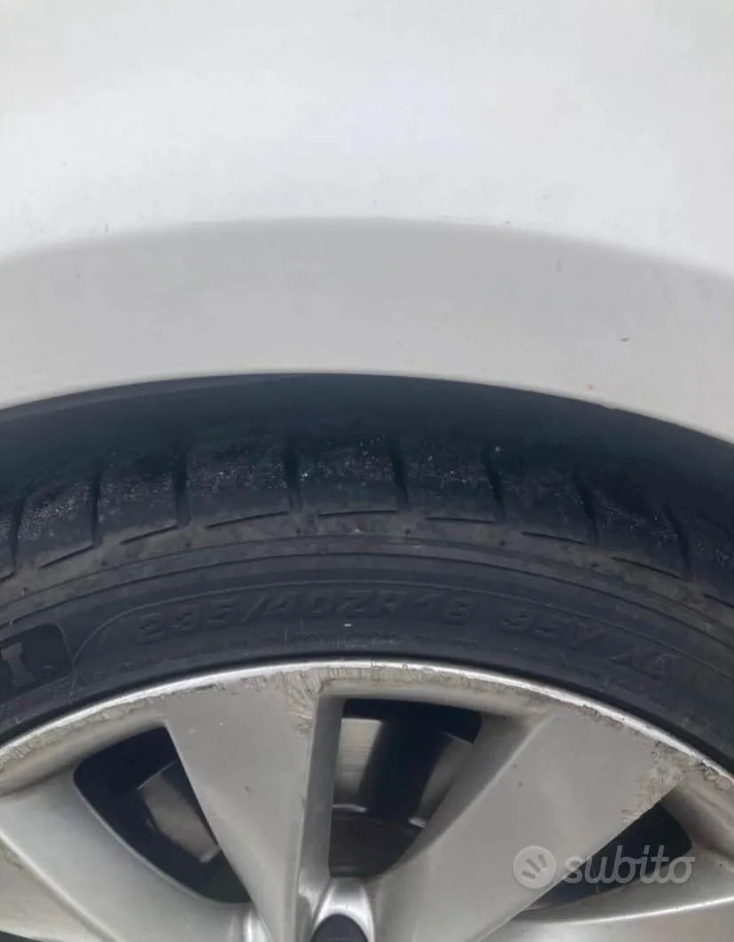 Volkswagen Passat 2010 photo 4