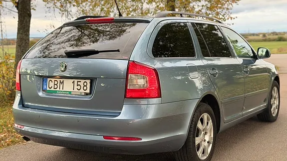 Skoda Octavia 2011 photo 4