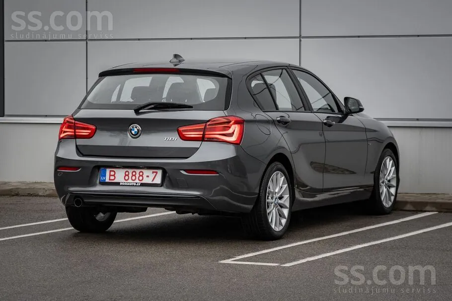 BMW 118I 2015 photo 4