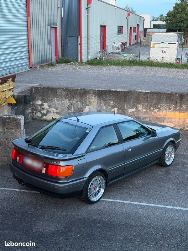 Audi Coupé 1990 photo 2