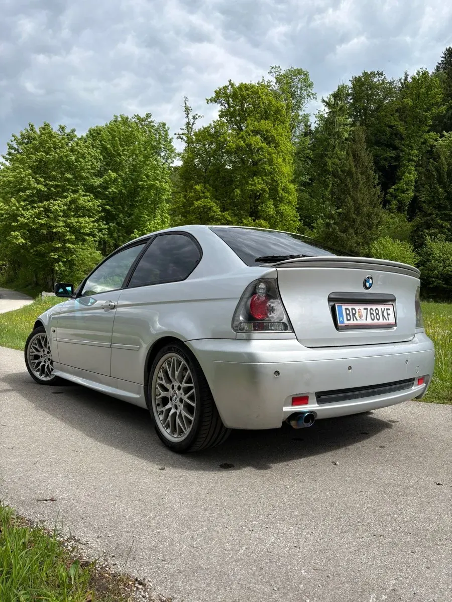 BMW 3Er Reihe 2002 photo 3